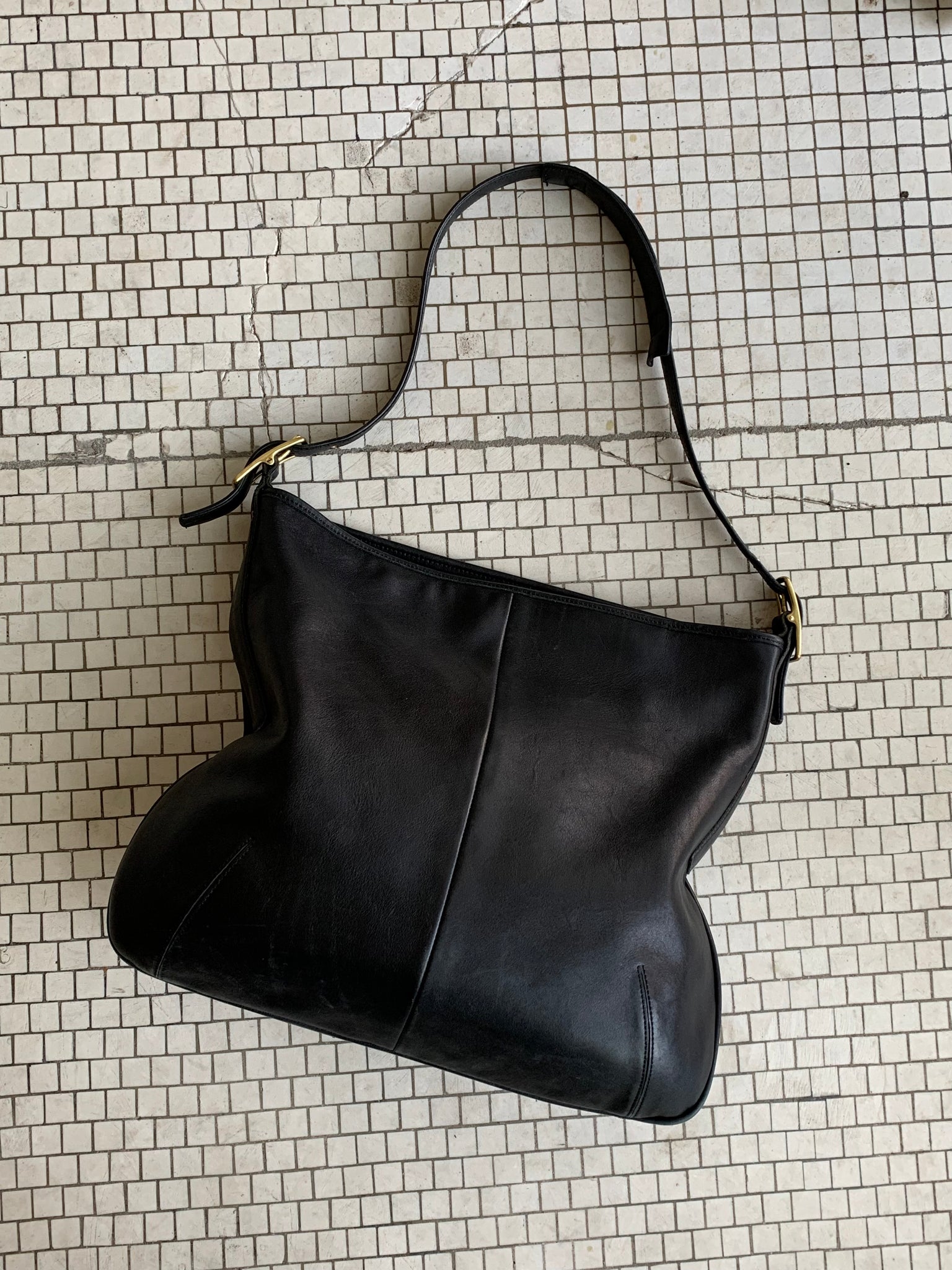 2000s oversized Coach purse