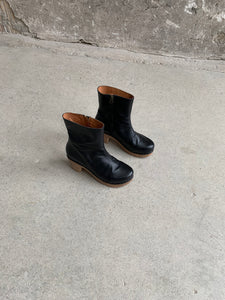 Calou clog boot