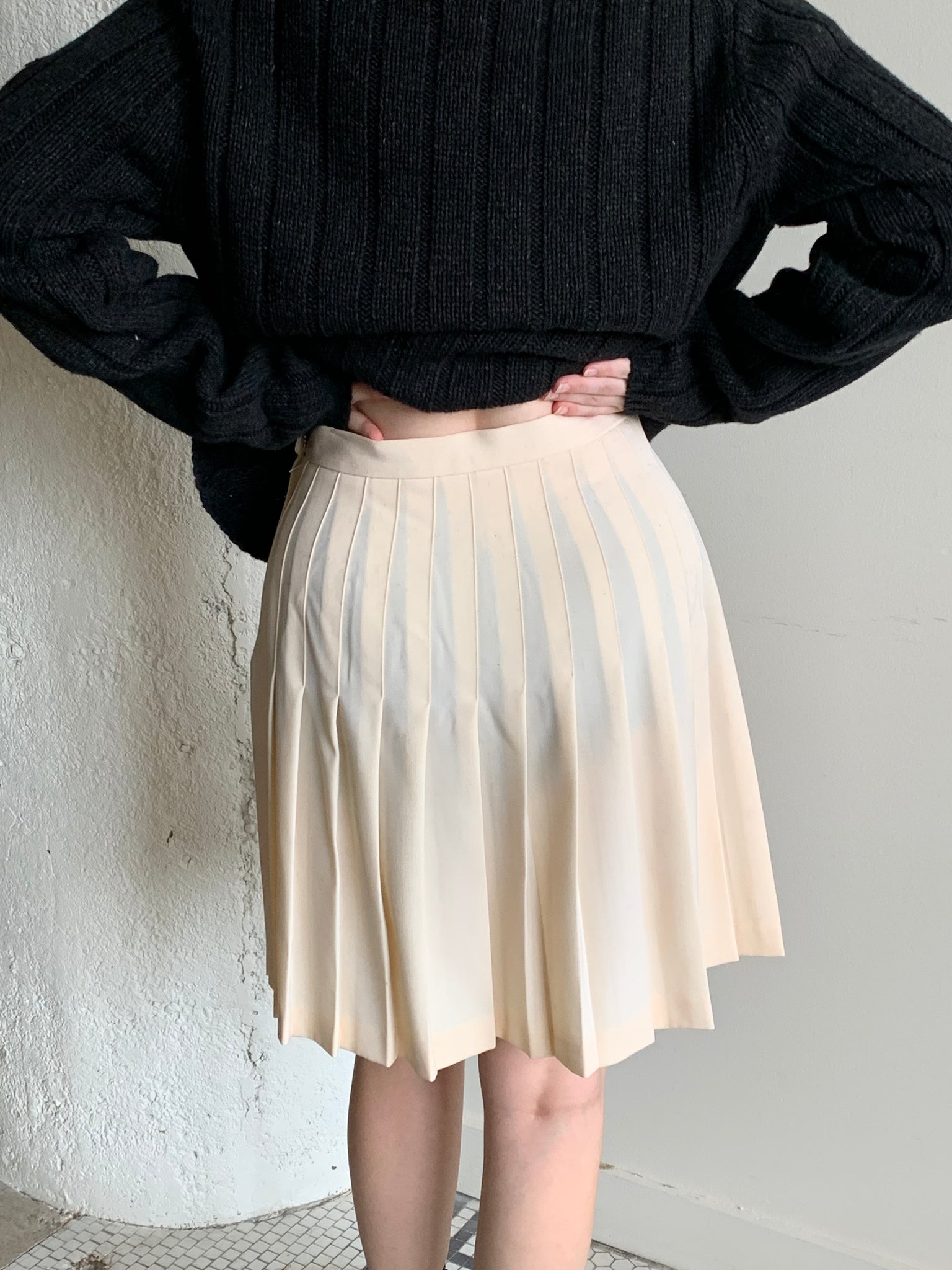 The Works cream pleated mini skirt