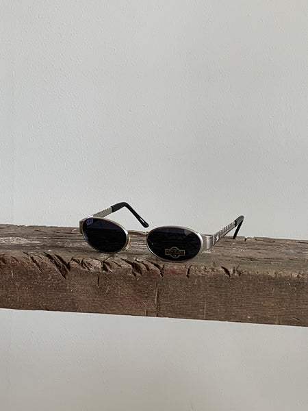 00s silver rounded sunglasses